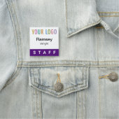 紫2x2スタッフバッジイベントロゴピンまたはマグネット 名札 (インサイチュ)