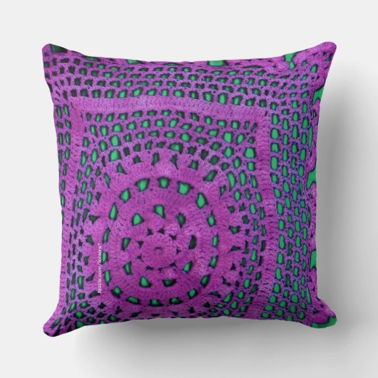 紫 クッション (裏面)