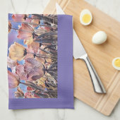 紫、ピンク、オレンジのチューリップ キッチンタオル (四つ折り)