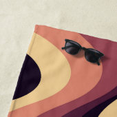 紫、ピンク、ベージュの抽象芸術旋回デザイン ビーチタオル (インサイチュ)