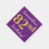 紫、フェイク金ゴールド82番目の誕生日+名前をカスタムする スタンダードランチョンナプキン (角)