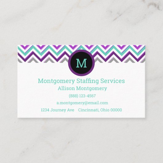 紫、モダンピンク、グレー、ティール（緑がかった色）。シェブロン 名刺 (正面)