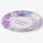 紫、緑、ピンクの流れるカラークラシック誕生日 ペーパープレート (アングル)