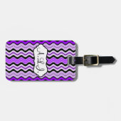 紫、黒、白の波状ののラゲッストライプジタグ ラゲッジタグ (正面横)