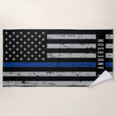 細いブルーライン – 警察官 – K9警察犬 ビーチタオル (正面)