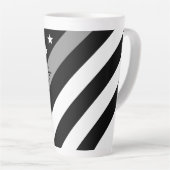 細い灰色の線補正フラグモノグラム名大 カフェラテマグ (右アングル)