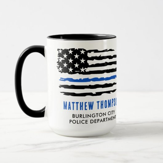 細い青い線パーソナライズされた旗の警察官 マグカップ (左)