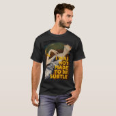 細やかさとは無縁 Tシャツ (正面フル)
