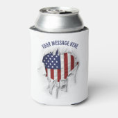 細断され、裂かれ、引き裂かれた米国国旗のクーラーボックス 缶クーラー (缶裏面)
