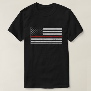 細赤線米国国旗消防士母誇りを持った妻 Tシャツ
