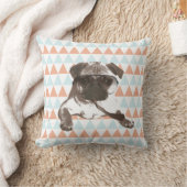 紳士のスタイルのパグのカラフルな三角形パターン クッション (ブランケット)