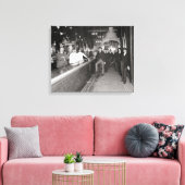 紳士は1910年のバーで飲む キャンバスプリント (インサイチュ (リビング))