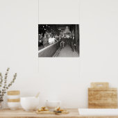 紳士は1910年のバーで飲む。ヴィンテージ写真 ポスター (キッチン)