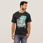 終了しないおもしろいストーリーPi日お祝い数学 Tシャツ (正面フル)