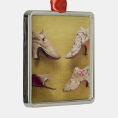 組の刺繍された靴、c.1714 メタルオーナメント (右)