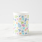 組み合わ離れせたパタ数々のーン色の白 ボーンチャイナマグカップ (正面)