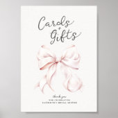 結びカードとギフトピンクテーブルサインを結んでいる ポスター (正面)