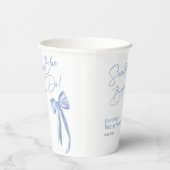 結び目を結んでいる | ブルーボウブライダルシャワーパペ 紙コップ (右)