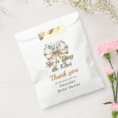 結び目金ゴールドホワイトボウフローラブライダルシャワー フェイバーバッグ (封をした状態)