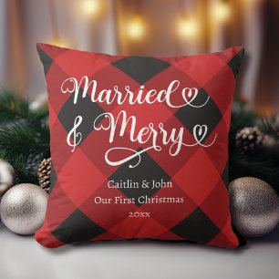 結婚おめでとう 私たちの初めてのクリスマス 新婚 赤い格子柄 クッション