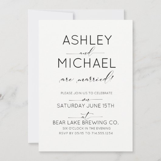 結婚したてのタイポグラフィー結婚式招待状 招待状 (正面)