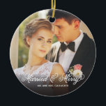 結婚したで、メリーな初めてのクリスマスの写真のオーナメント セラミックオーナメント<br><div class="desc"></div>