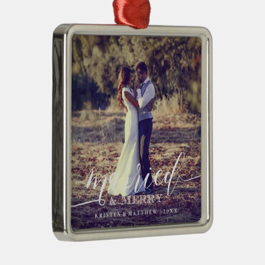 結婚したとニューメリーライヴァーズのクリスマスフォト メタルオーナメント (右)