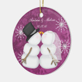 結婚したなキスをするな雪だるま私達の初めてのクリスマス セラミックオーナメント (左)