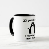 結婚したなI 23年の前に私の親友 マグカップ (正面左)