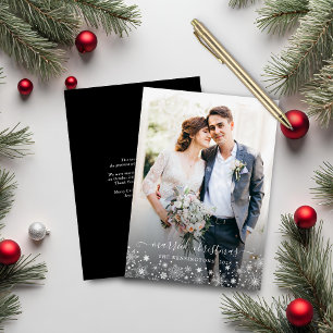 結婚したクリスマスの新婚エロペメントのホリデーフォト