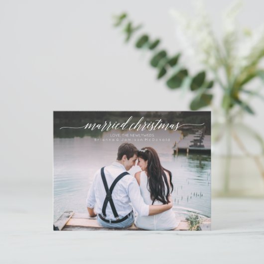 結婚したクリスマスの新婚写真 | 白のスクリプト シーズンポストカード (スタンド正面)