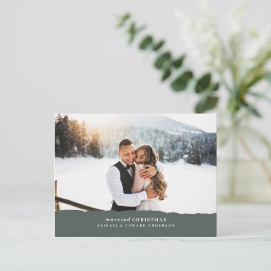 結婚したクリスマスの破裂した紙結婚の発表 ポストカード (スタンド正面)