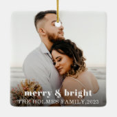 結婚した写真メリー、名前、日付クリスマス セラミックオーナメント (裏面)