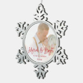 結婚した明るい |の結婚写真 スノーフレークピューターオーナメント (右)