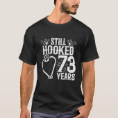 結婚した73年魚釣りおもしろい73周年 Tシャツ (正面)