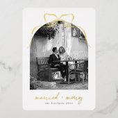 結婚した&ボーメリーお洒落アーチ写真クリスマス 箔シーズンカード (正面)