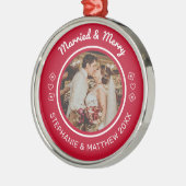 結婚した&メリー結婚の写真モダン赤 メタルオーナメント (左)