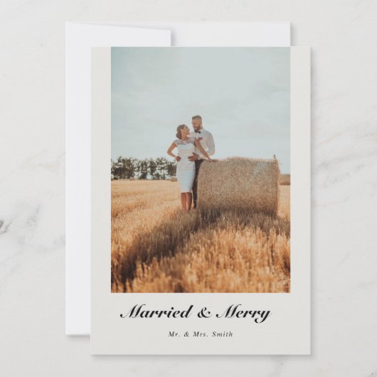 結婚したChristmas Newlywed Scriptタイポグラフィ写真 シーズンカード (正面)