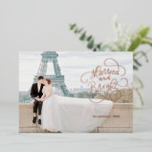 結婚して幸せいっぱいの新婚カップル 箔シーズンカード (立ち正面)