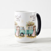 結婚して幸せなキャンパーのマグカップ モーフィングマグカップ (正面右)