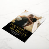 結婚して幸せな二人の新婚写真 ホリデーカード 箔シーズンカード (回転した状態)