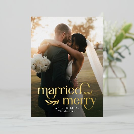 結婚して幸せな二人の新婚写真 ホリデーカード 箔シーズンカード (立ち正面)