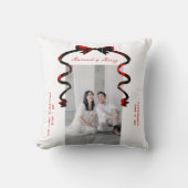 結婚して幸せな年の瀬の写真付きクリスマスカード 新婚夫婦 クッション (正面)