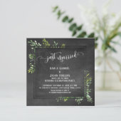 結婚しました おしゃれな草花のブーケ付き 黒板デザイン 招待状 (スタンド正面)