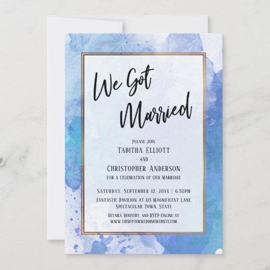 結婚しました ゴールドボーダー 抽象的な青のスプラッシュ 招待状 (正面)