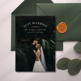 結婚しました！　秘密の挙式　ウェディングフォト発表 案内状