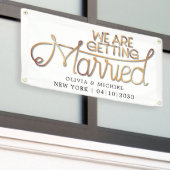 結婚します カーバナー 横断幕 (ビルの外側)