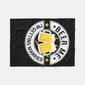 結婚するからビール買って！独身最後のバチェラーパーティーで飲もう フリースブランケット (正面(横))