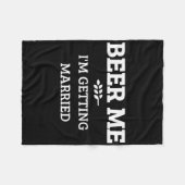 結婚するからビール買って！面白い花婿、独身最後のバチェラー フリースブランケット (正面(横))