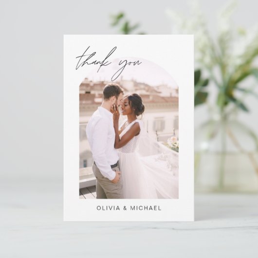 結婚のアーチありがとう写真ミニマルなロマンチック サンキューカード (スタンド正面)